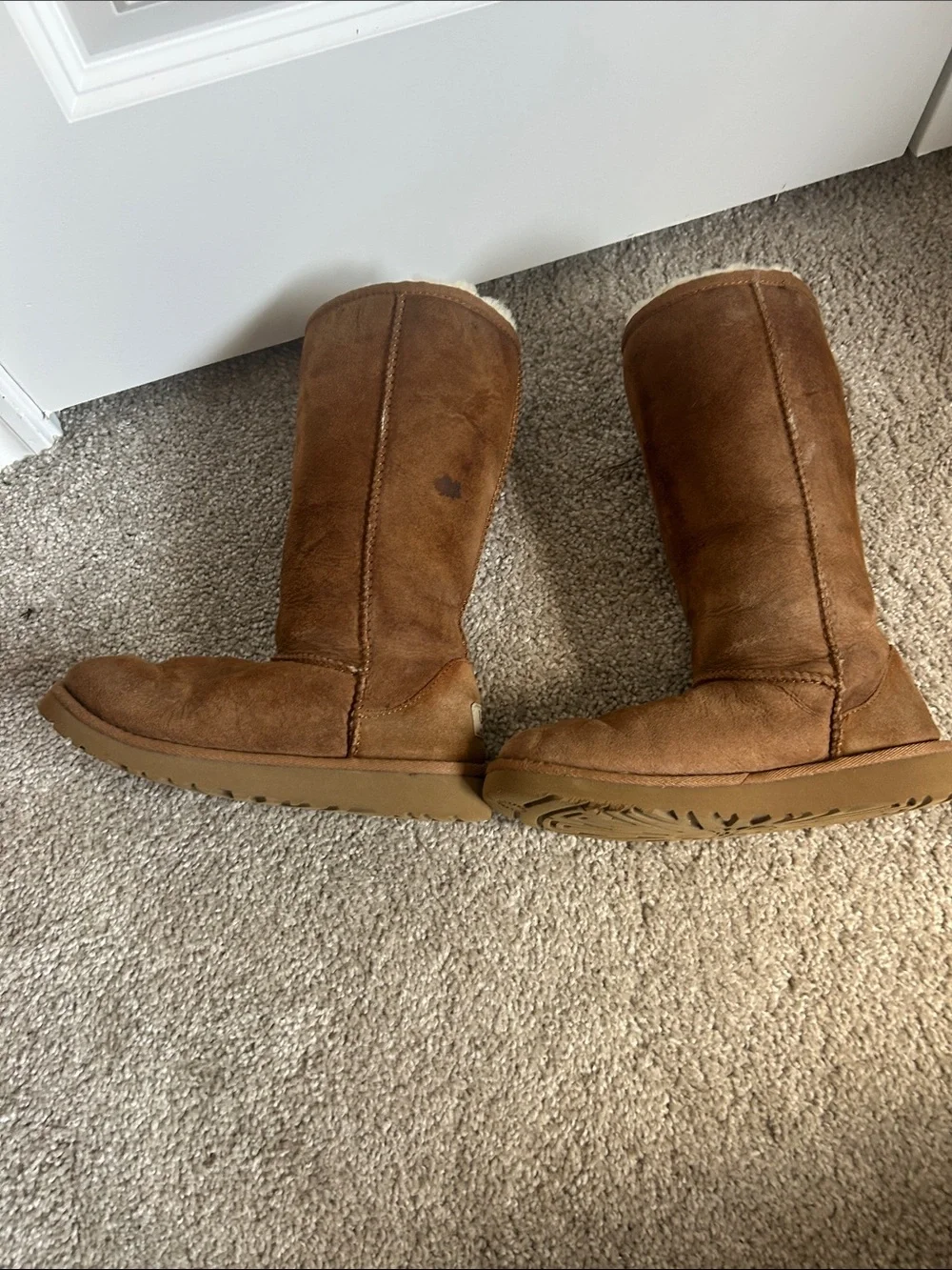 UGG kids boots size 3